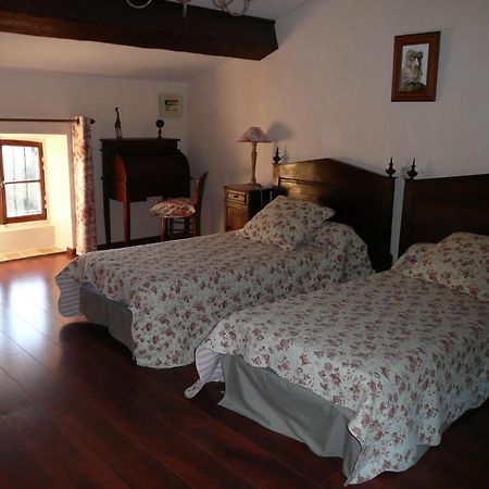 Hotel Les Terres Basses Fabrezan Esterno foto